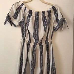 Women’s dress